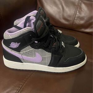 Jordan Kids Black and Lilac High-Top Sneakers